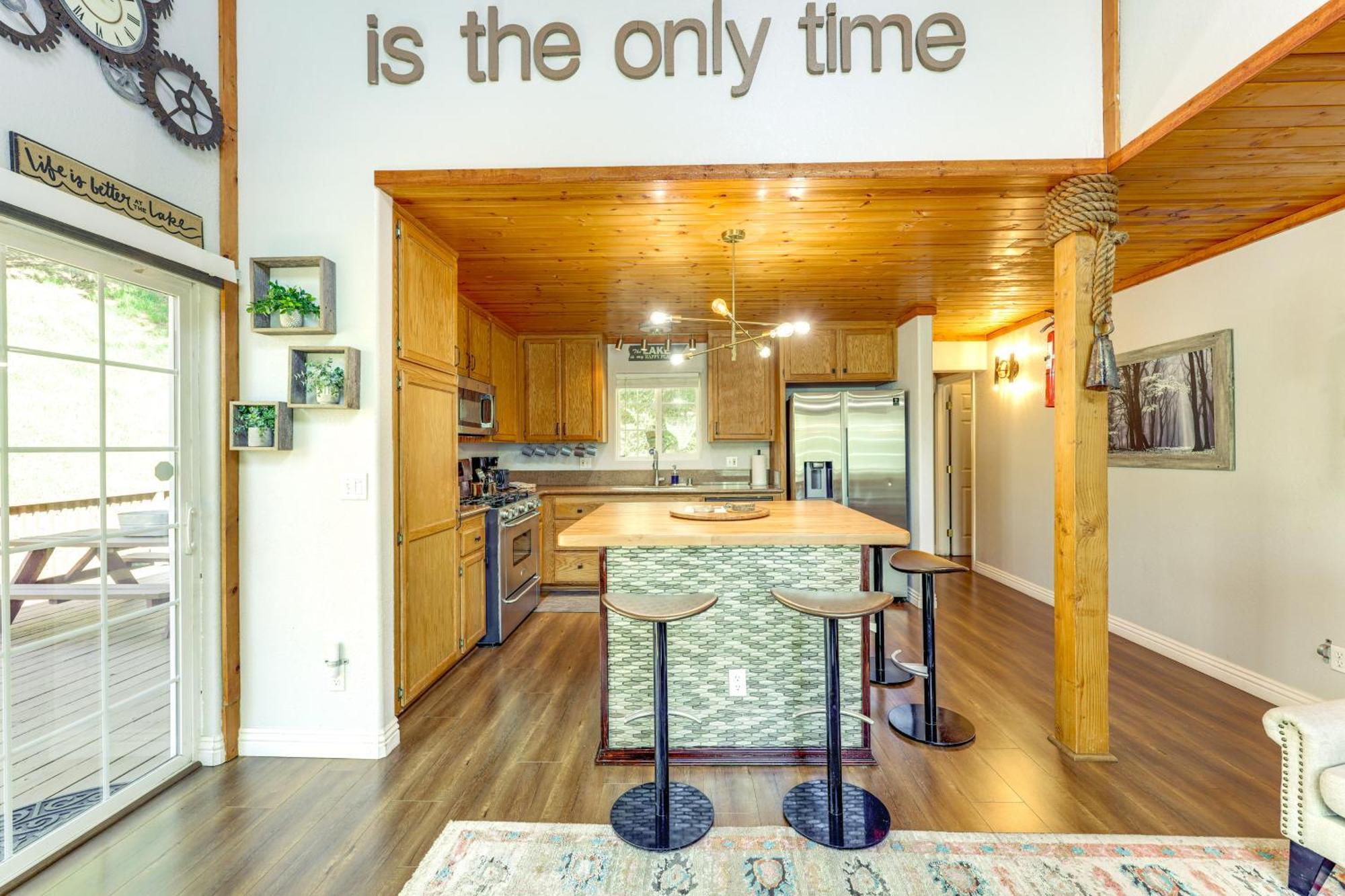 Remodeled Crestline Retreat Walk To Lake Gregory! Exterior foto